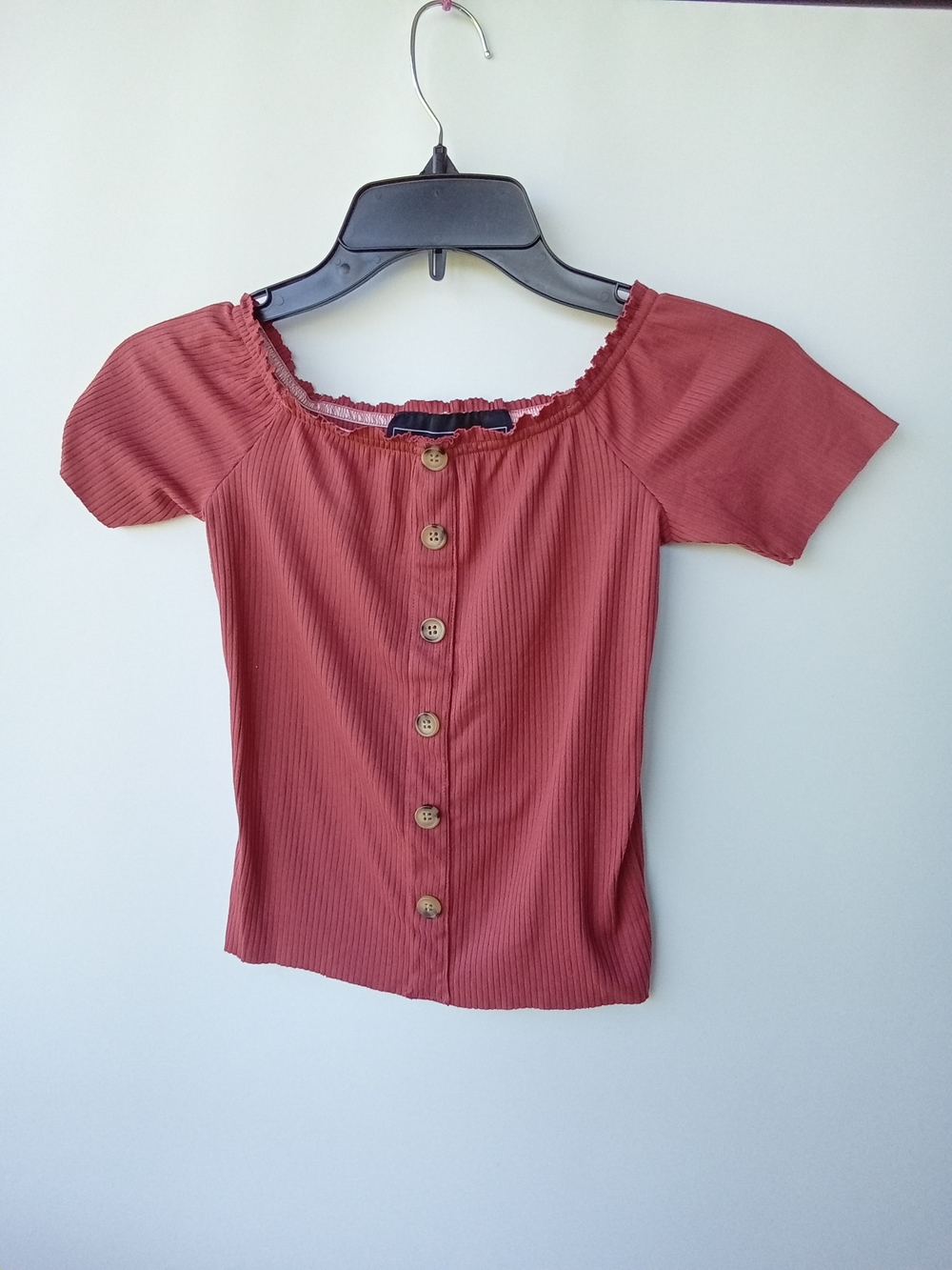 Polly & Esther Mauve Ribbed Faux Button Off-The-Shoulder Crop Top Size S
